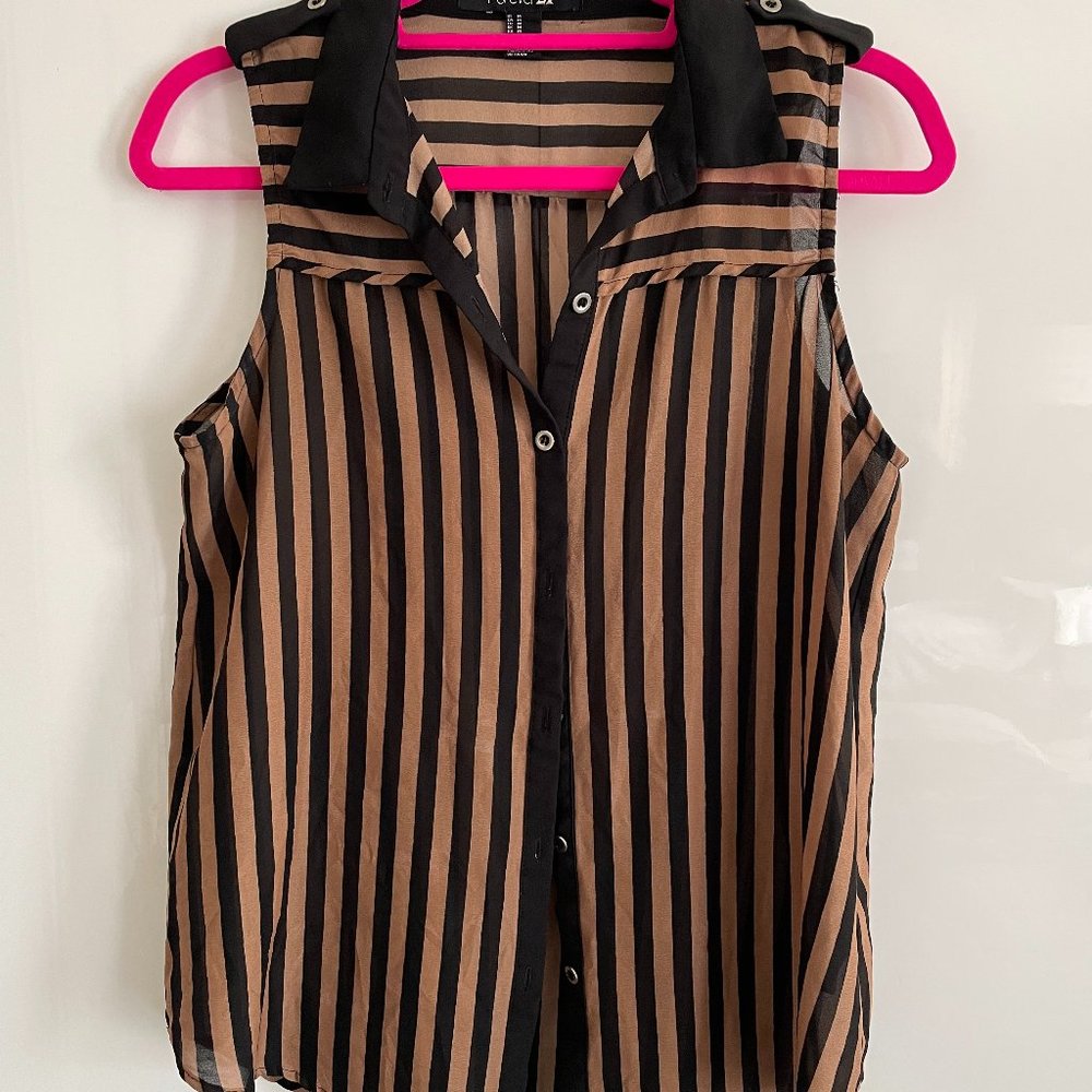 Sleeveless striped blouse size Medium
